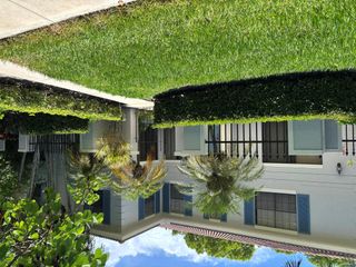 352 Prestwick Circle 1, Palm Beach Gardens, FL 33418