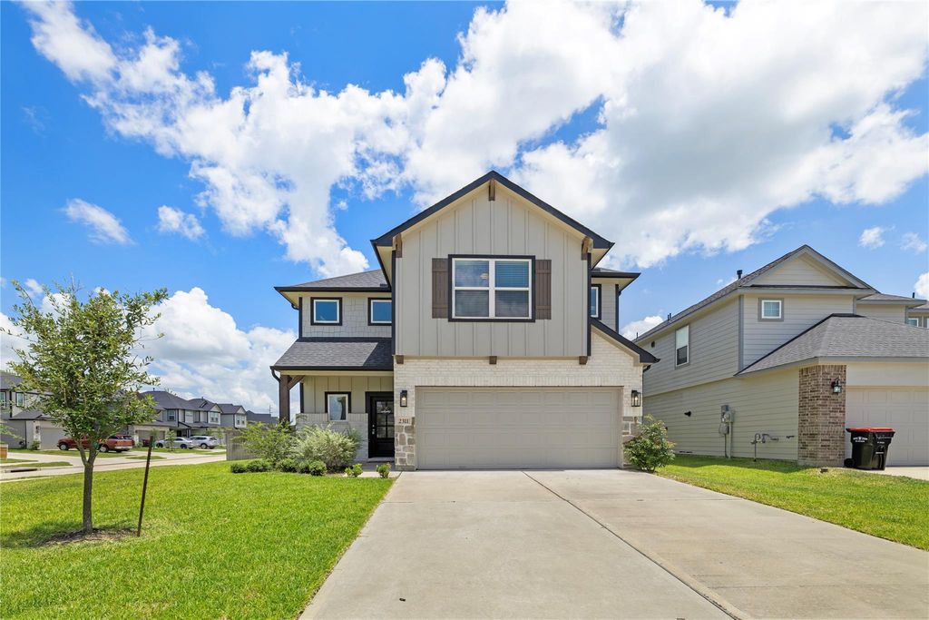 2311 Honey Heights Lane, Fresno, TX 77545