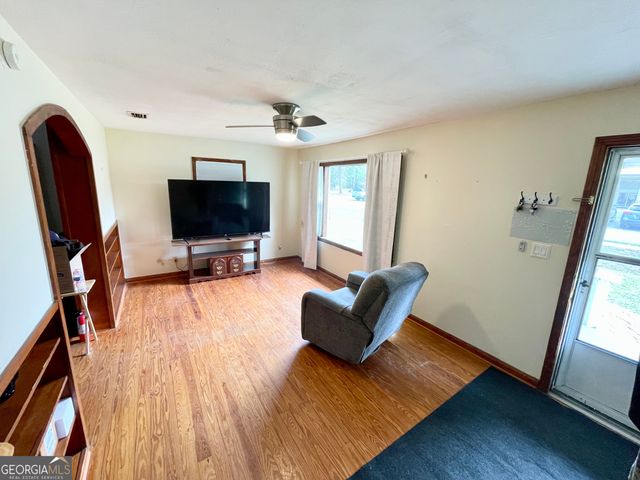 316 S East St, Kingsland, GA 31548