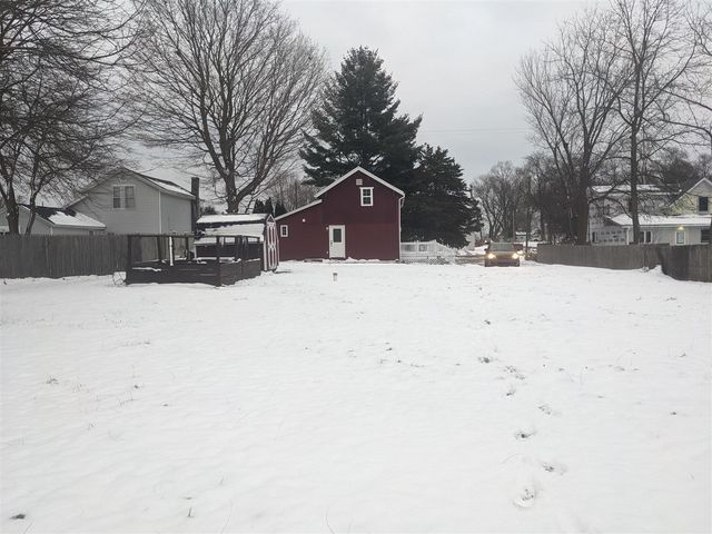 227 S Main Street, Kent City, MI 49330