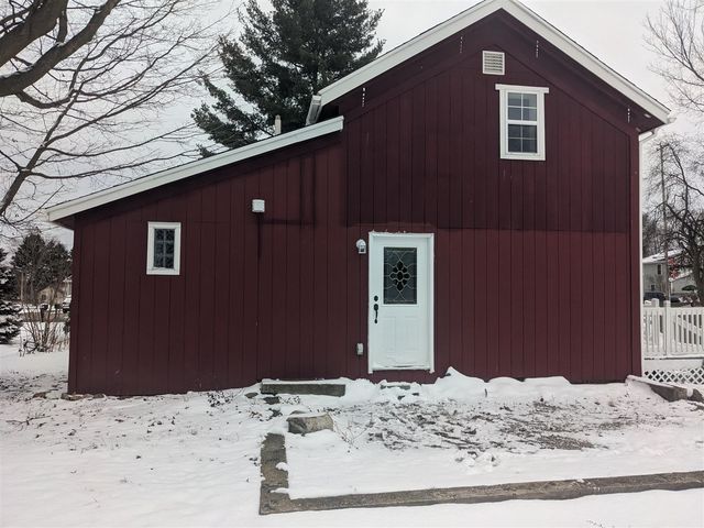 227 S Main Street, Kent City, MI 49330