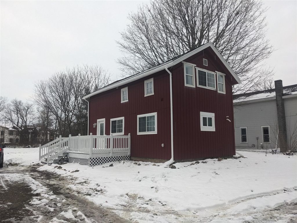 227 S Main Street, Kent City, MI 49330