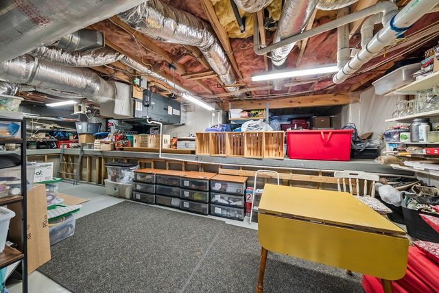 345 Lake Catherine Cir, Crossville, TN 38558