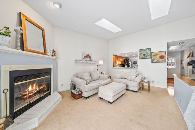 345 Lake Catherine Cir, Crossville, TN 38558