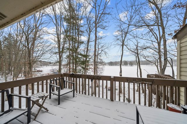 345 Lake Catherine Cir, Crossville, TN 38558