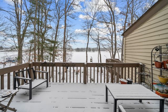 345 Lake Catherine Cir, Crossville, TN 38558