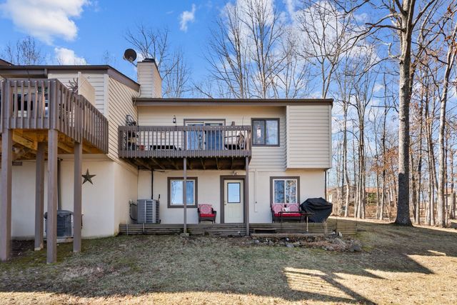 345 Lake Catherine Cir, Crossville, TN 38558