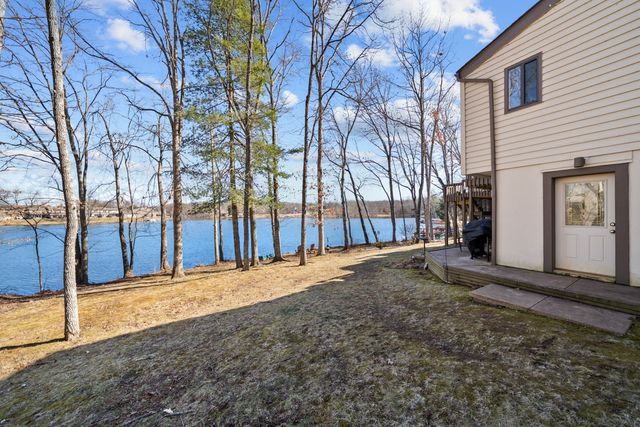 345 Lake Catherine Cir, Crossville, TN 38558