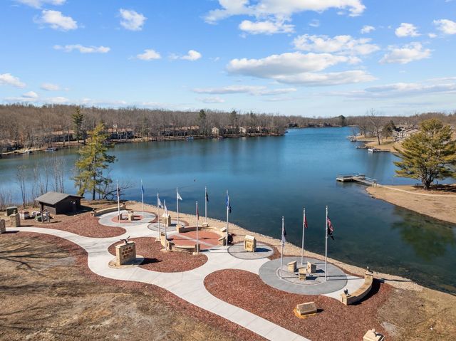 345 Lake Catherine Cir, Crossville, TN 38558