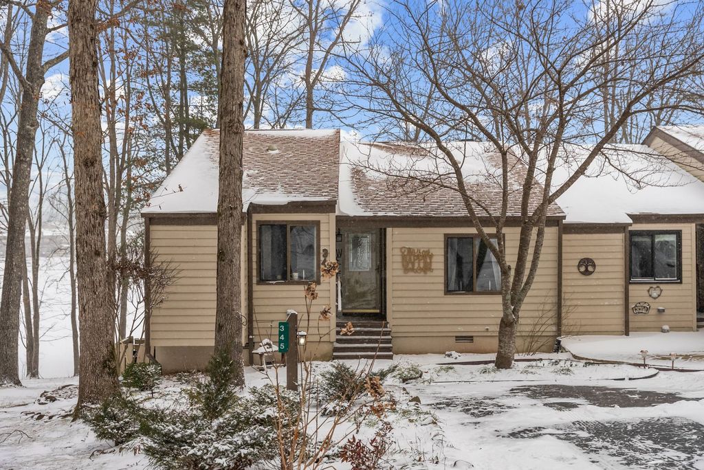 345 Lake Catherine Cir, Crossville, TN 38558