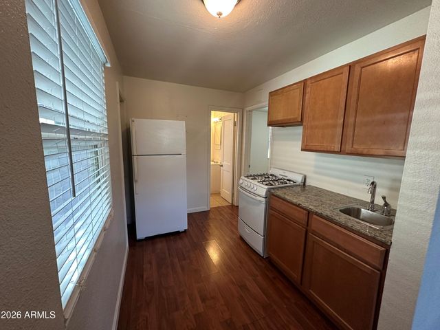 829 N 4TH Avenue 6, Phoenix, AZ 85003