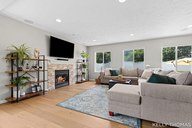 8153 Oldfield Court SE, Byron Center, MI 49315