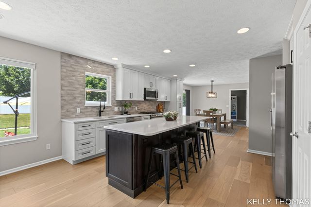 8153 Oldfield Court SE, Byron Center, MI 49315