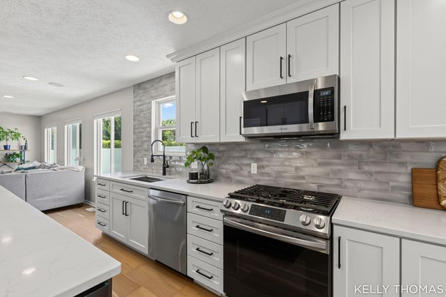 8153 Oldfield Court SE, Byron Center, MI 49315
