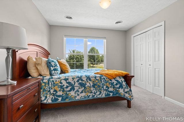 8153 Oldfield Court SE, Byron Center, MI 49315