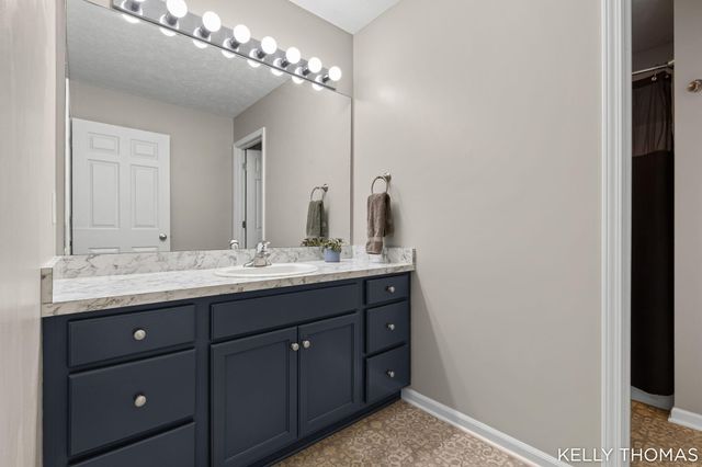 8153 Oldfield Court SE, Byron Center, MI 49315