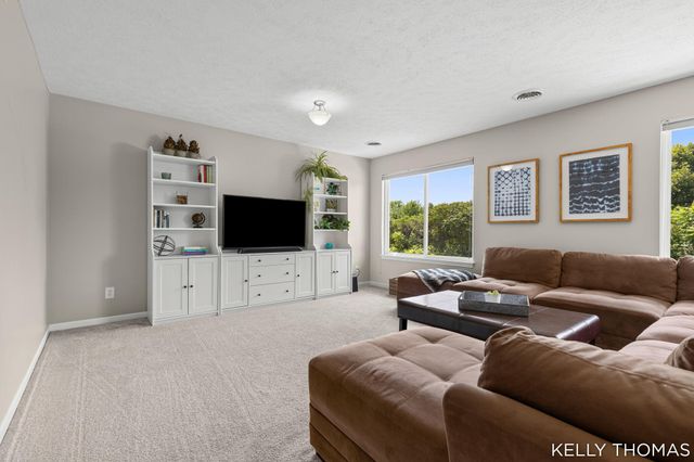 8153 Oldfield Court SE, Byron Center, MI 49315