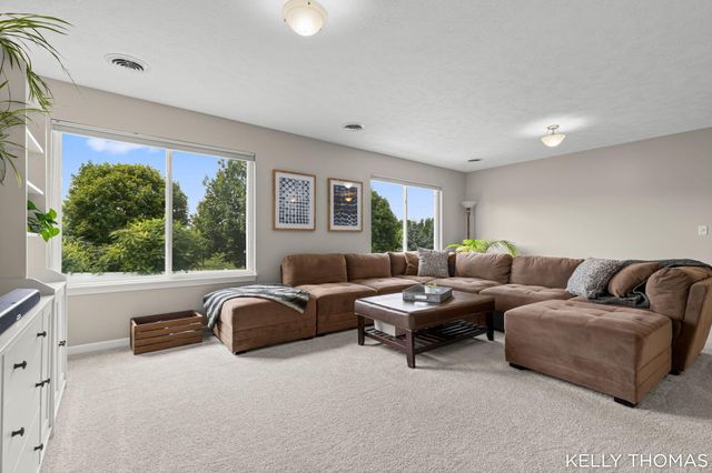 8153 Oldfield Court SE, Byron Center, MI 49315