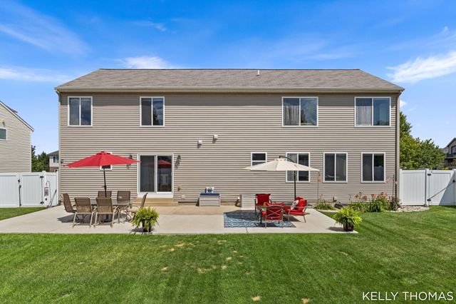 8153 Oldfield Court SE, Byron Center, MI 49315
