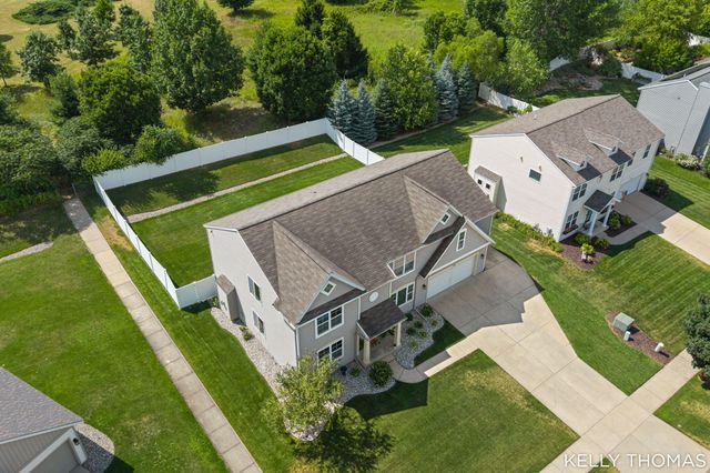 8153 Oldfield Court SE, Byron Center, MI 49315