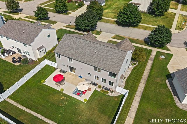 8153 Oldfield Court SE, Byron Center, MI 49315
