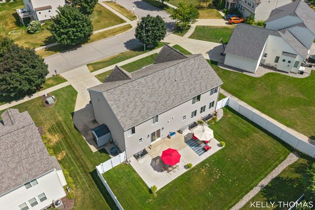 8153 Oldfield Court SE, Byron Center, MI 49315