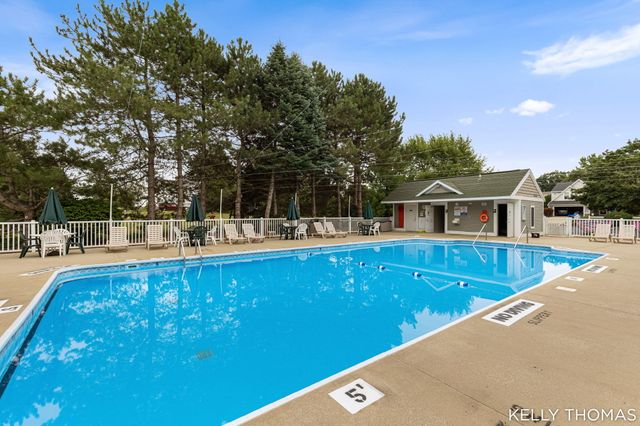8153 Oldfield Court SE, Byron Center, MI 49315