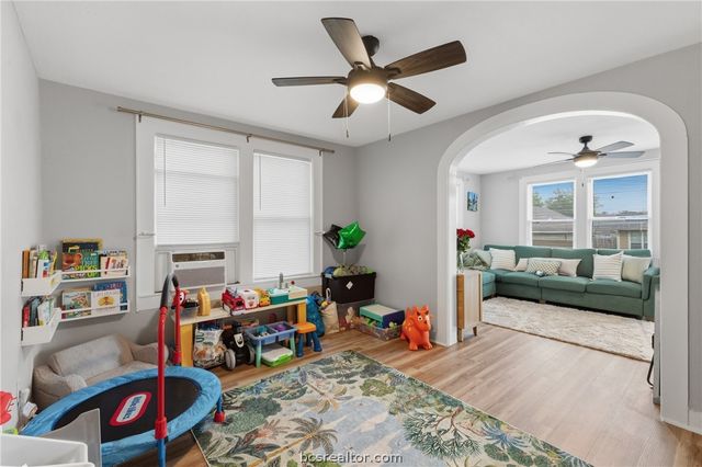 402 Hill Street, Bryan, TX 77803