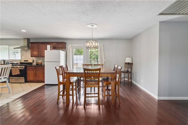 713 Carlton Street, Springdale, AR 72762