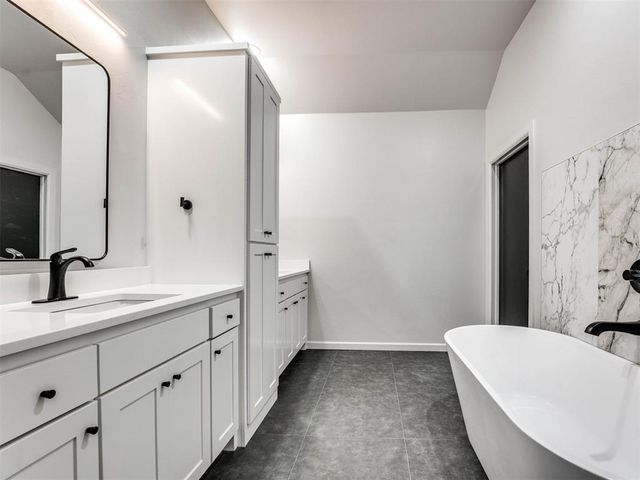 14301 Village Trail, Piedmont, OK 73078
