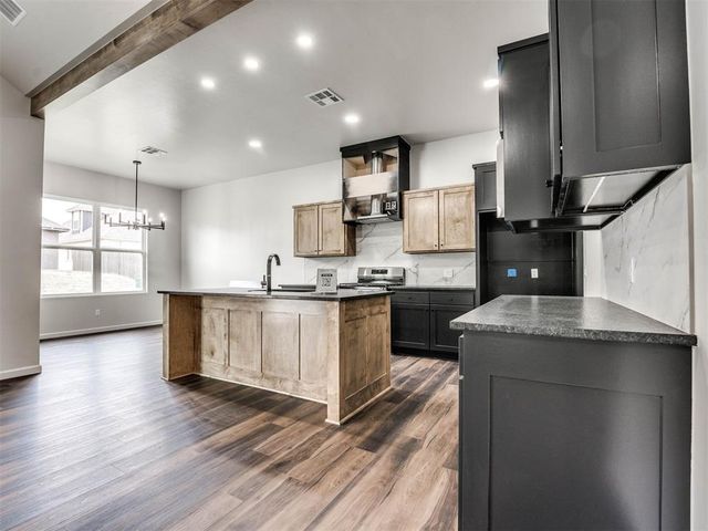 14301 Village Trail, Piedmont, OK 73078