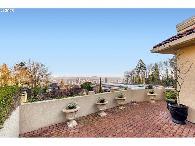 2338 Sw 15TH Ave, Portland, OR 97201