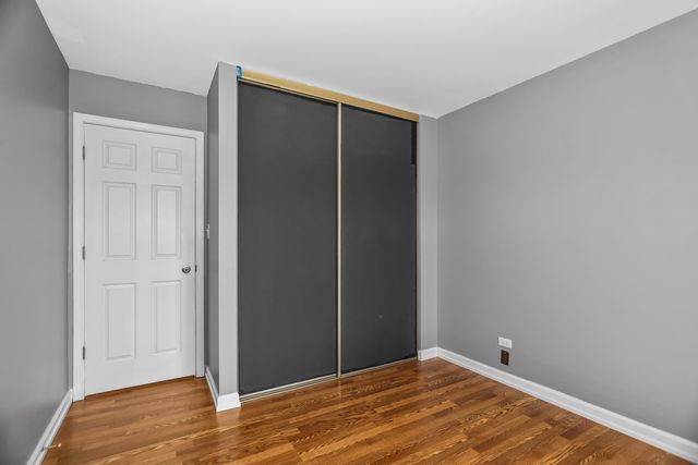 7010 Brighton Court 204, Woodridge, IL 60517