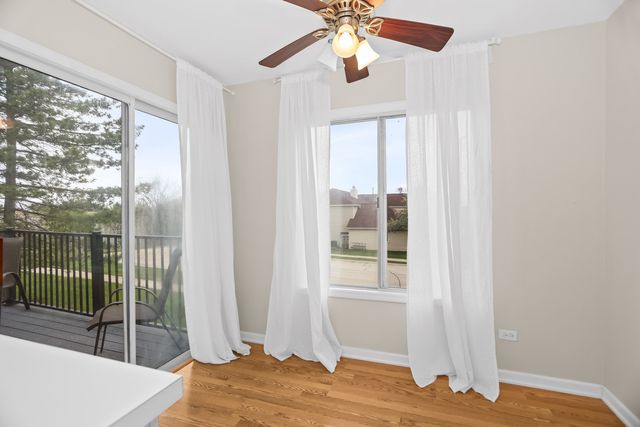 7010 Brighton Court 204, Woodridge, IL 60517