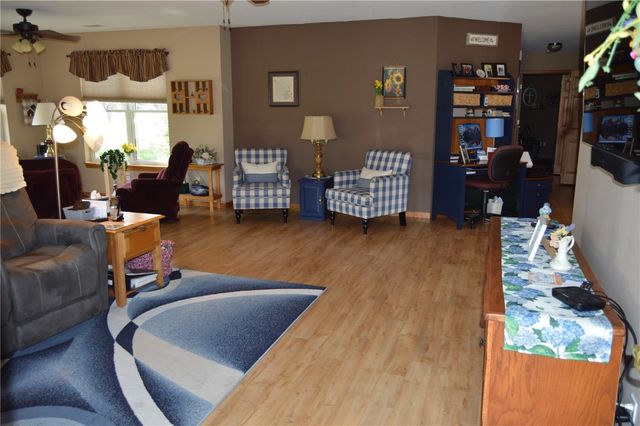 1509 12th Avenue, Vinton, IA 52349