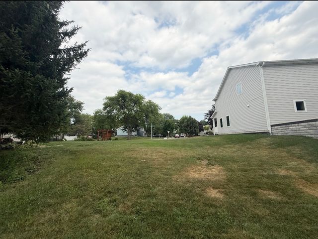 1140 Honeysuckle Drive, Wheeling, IL 60090