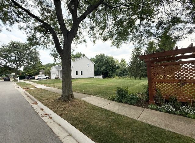 1140 Honeysuckle Drive, Wheeling, IL 60090