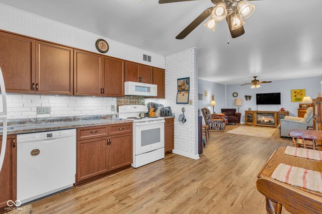 239 Shelton Place, Whiteland, IN 46184