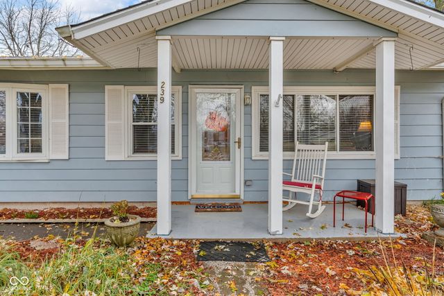 239 Shelton Place, Whiteland, IN 46184