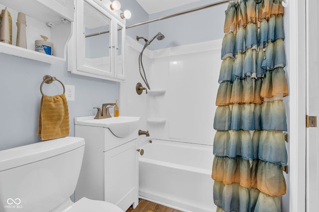 239 Shelton Place, Whiteland, IN 46184