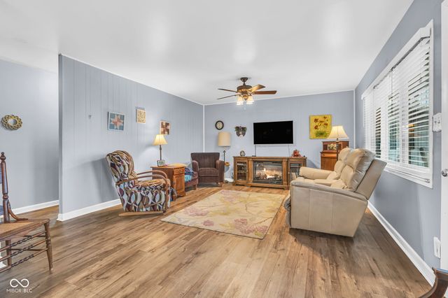 239 Shelton Place, Whiteland, IN 46184