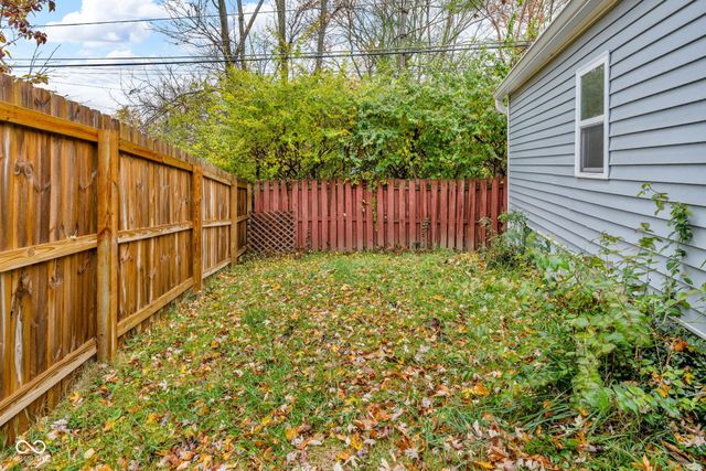 239 Shelton Place, Whiteland, IN 46184