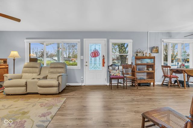 239 Shelton Place, Whiteland, IN 46184