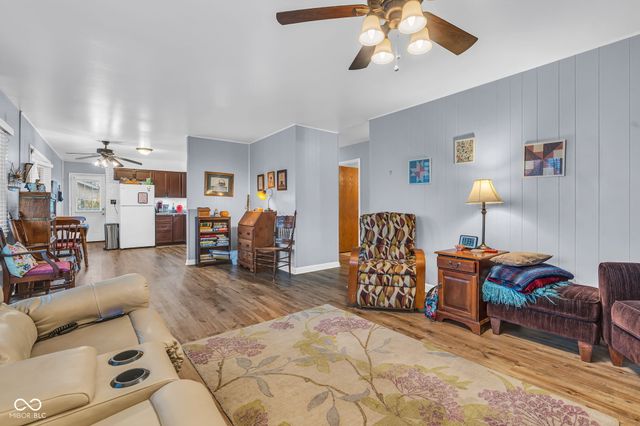 239 Shelton Place, Whiteland, IN 46184