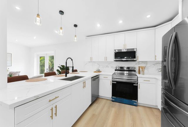 2249 SW 34th Way, Fort Lauderdale, FL 33312