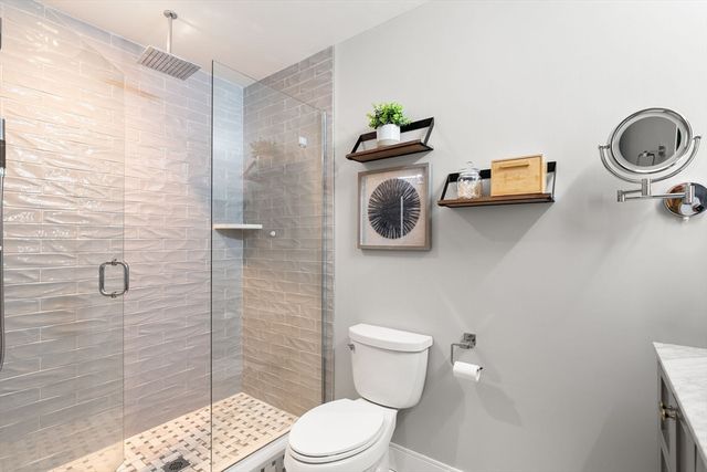 772 E 6th St 1, Boston, MA 02127