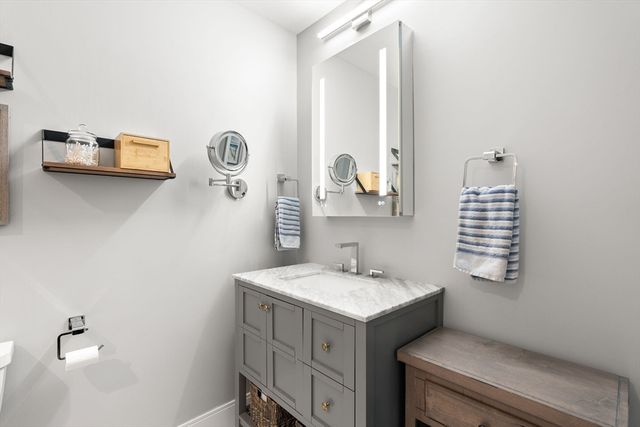 772 E 6th St 1, Boston, MA 02127