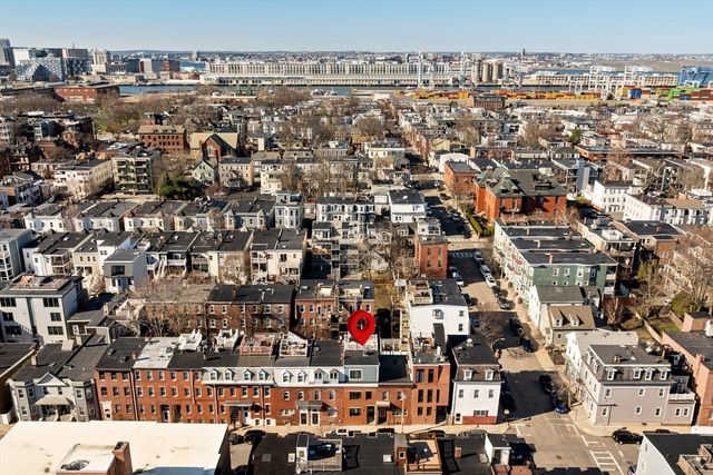 772 E 6th St 1, Boston, MA 02127