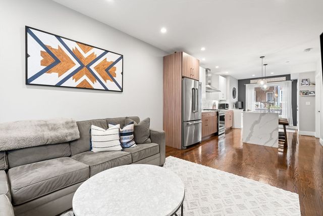 772 E 6th St 1, Boston, MA 02127