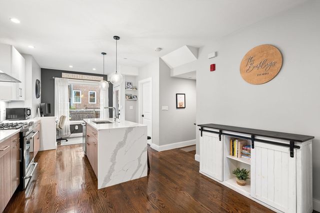 772 E 6th St 1, Boston, MA 02127